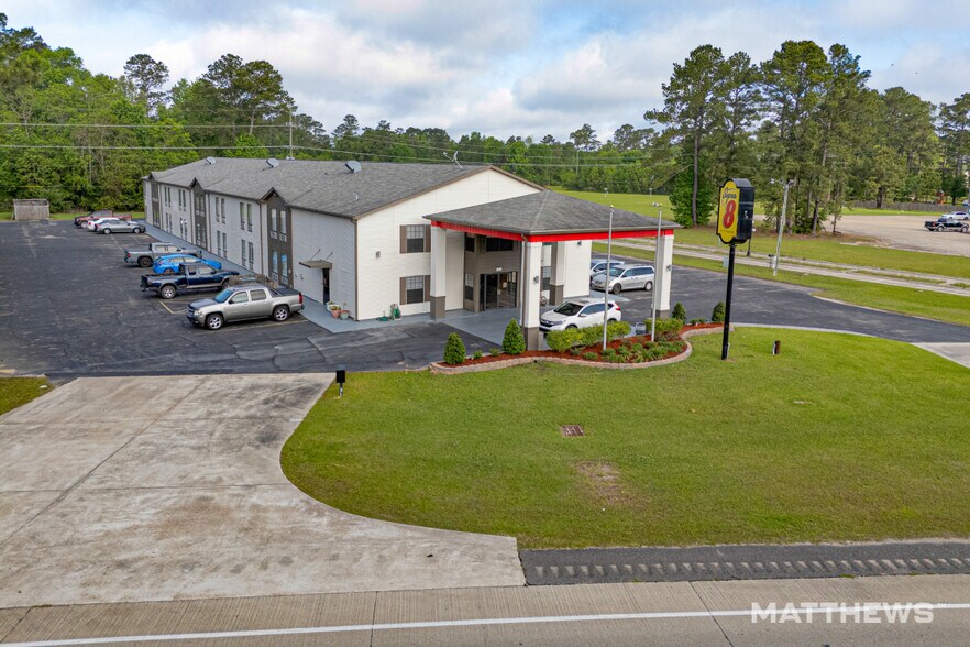 More Photos Of 12312 Highway 165, Kinder Hotel For Sale