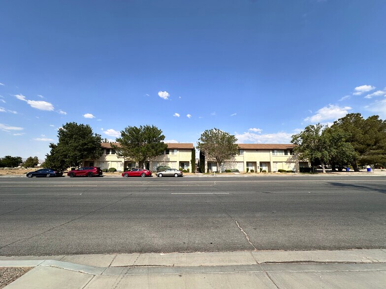 More Photos Of 12745 Navajo Rd, Apple Valley Apartments For Sale