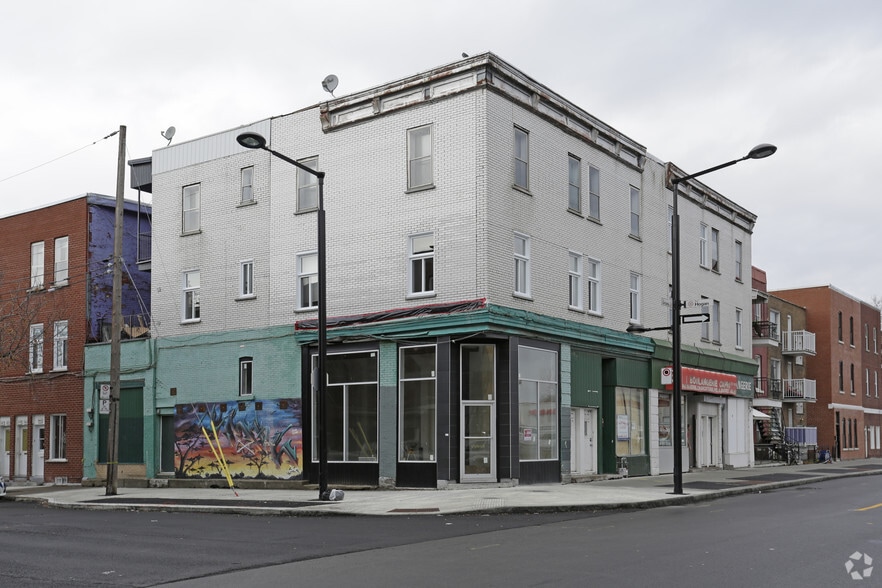 Primary Photo Of 2751-2773 Rue Ontario E, Montréal Storefront Retail Residential For Lease