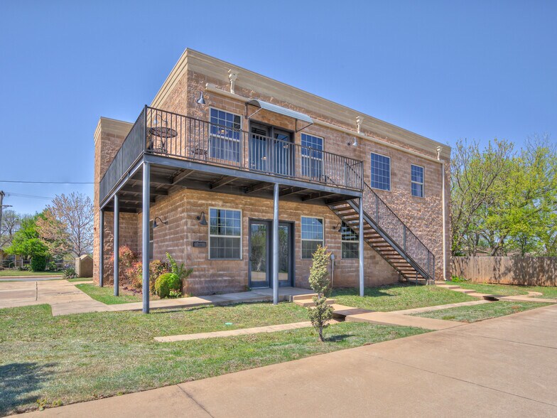 More Photos Of 235 W Hurd St, Edmond Office For Sale