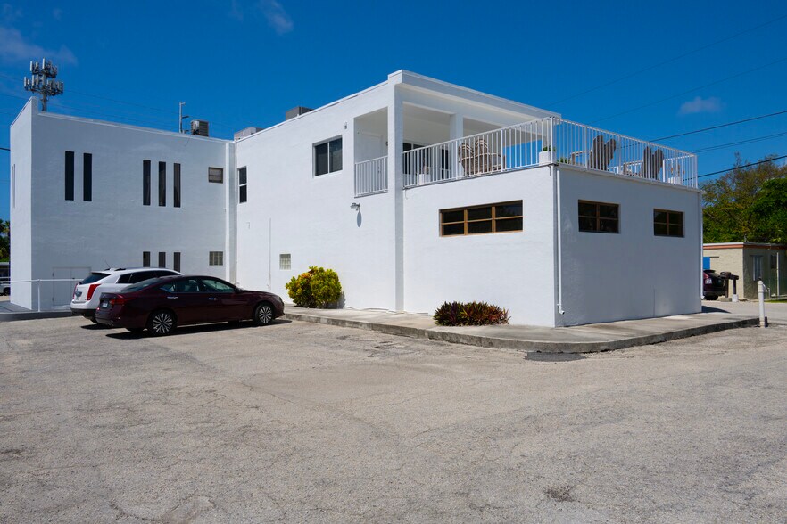 More Photos Of 6400 Overseas Hwy, Marathon Medical For Lease