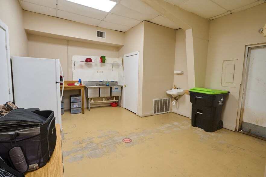 More Photos Of 1411 N Fulton St, Wharton Land For Sale