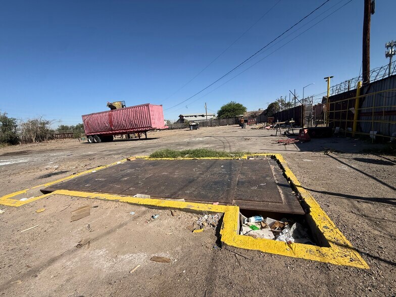 More Photos Of 8216 Alameda Ave, El Paso Warehouse For Sale