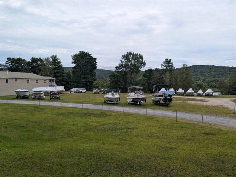 More Photos Of 225 Missing Link Rd, Bellows Falls Specialty For Sale