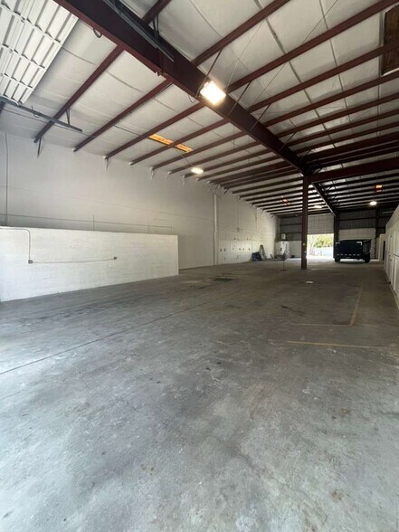 More Photos Of 1600-1650 NW 34th Ter, Lauderhill Warehouse For Lease