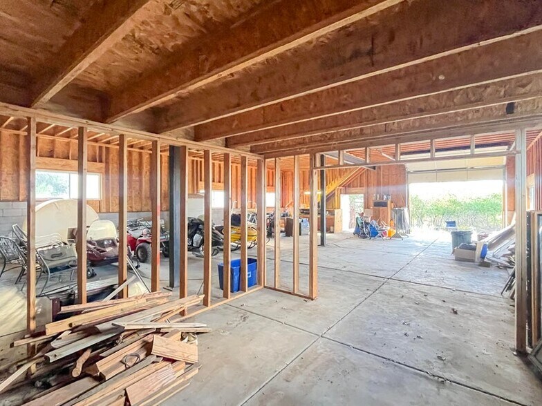 More Photos Of 2498 Silverado Ridge, Duck Creek Village Specialty For Sale