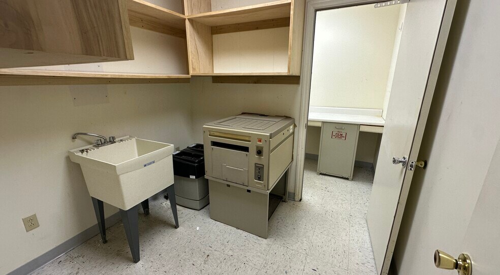 More Photos Of 444 Elmwood Ave, Alderson Medical For Sale