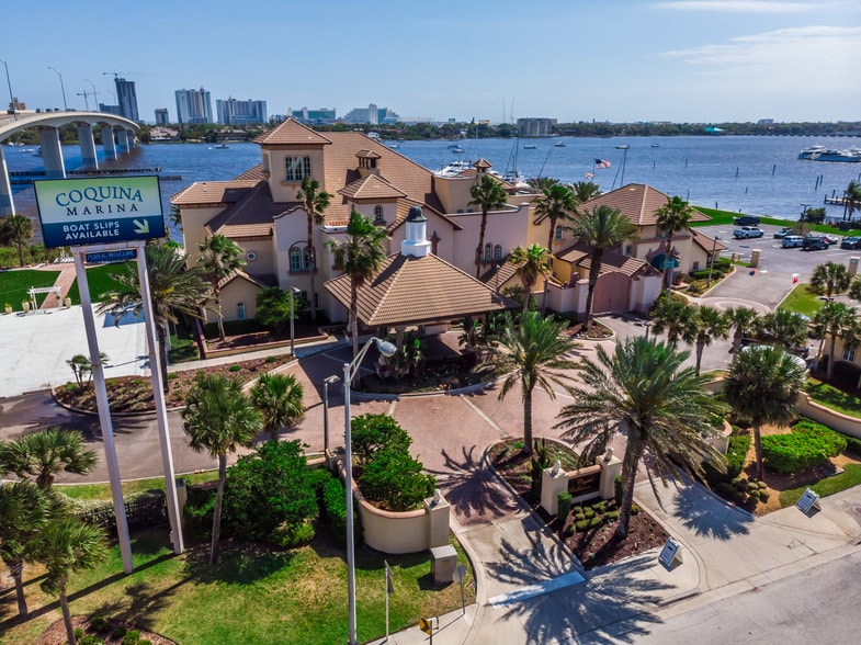 More Photos Of 861 Ballough Rd, Daytona Beach Restaurant For Lease