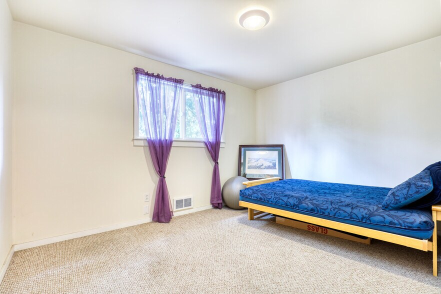 More Photos Of 1510 NE 170th St, Shoreline Apartments For Sale