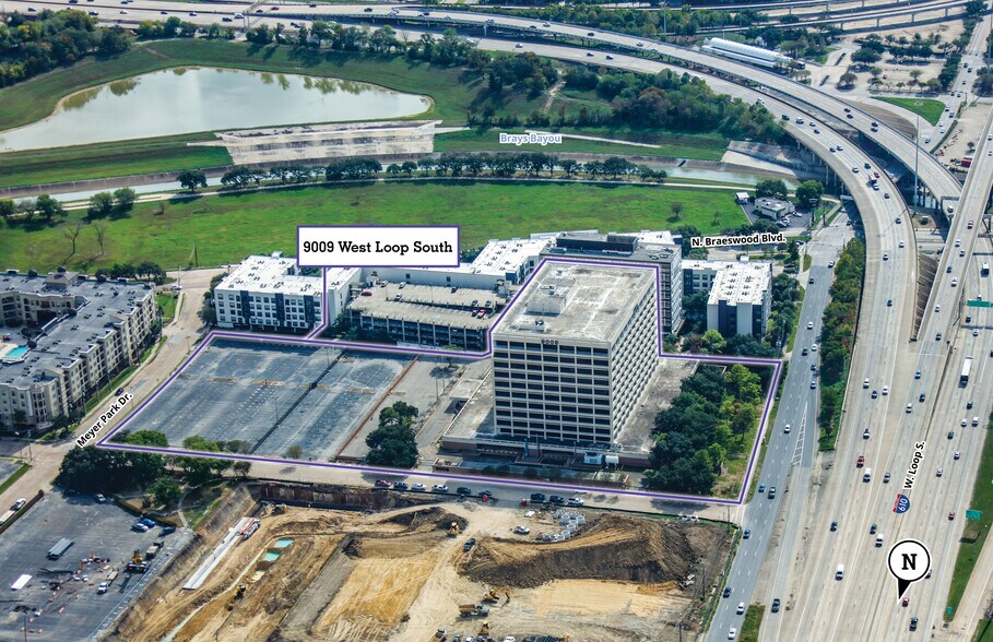 More Photos Of 9009 West Loop South, Houston Office For Sale