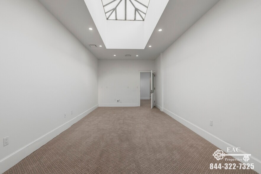 More Photos Of 163-167 Bedford St, Stamford Office Residential For Lease