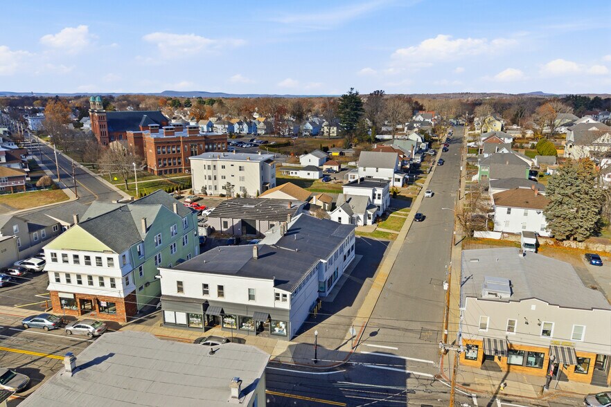 More Photos Of 285-289 East St, Ludlow Apartments For Sale
