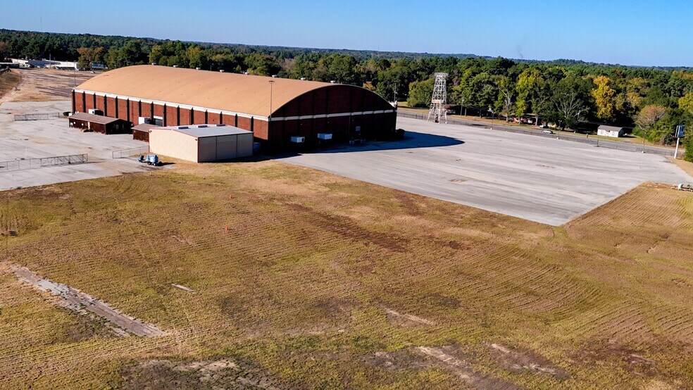 More Photos Of 10408 State Highway 64 E, Tyler Theater Concert Hall For Sale