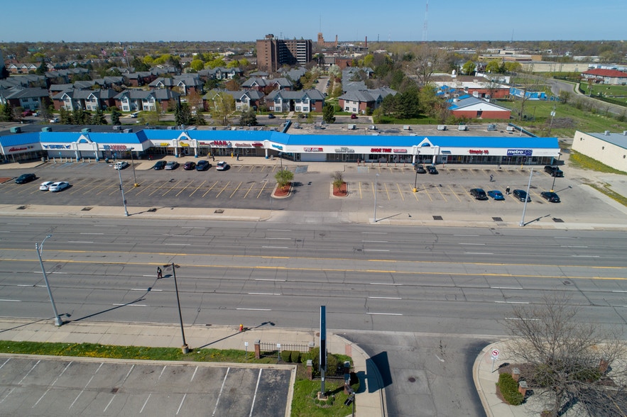 More Photos Of 14101-14529 Woodward Ave, Highland Park Unknown For Lease