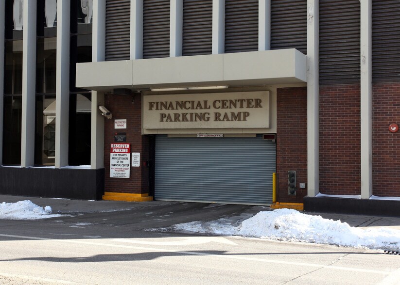 More Photos Of 606 Walnut St, Des Moines Office For Sale