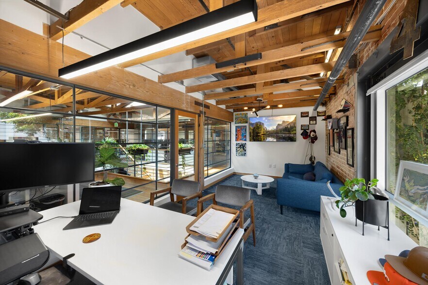 More Photos Of 425 E 4th St, Long Beach Office Residential For Sale