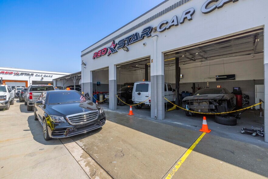 Primary Photo Of 188 N Daisy Ave, Pasadena Auto Repair For Sale