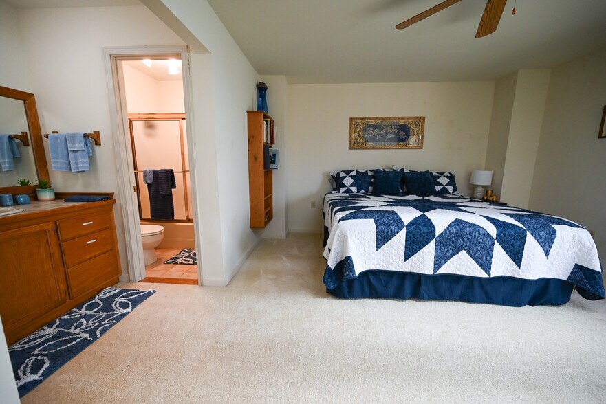 More Photos Of 2759 County Road 411, Berryville Hotel For Sale