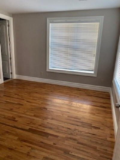 More Photos Of 520-528 Bay St, Staten Island Apartments For Lease