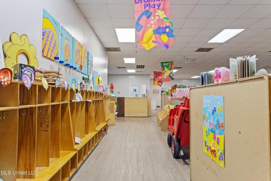 More Photos Of 11376 Three Rivers Rd, Gulfport Daycare Center For Sale