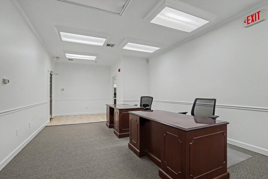 More Photos Of 5407 S Lewis Ave, Tulsa Office For Lease