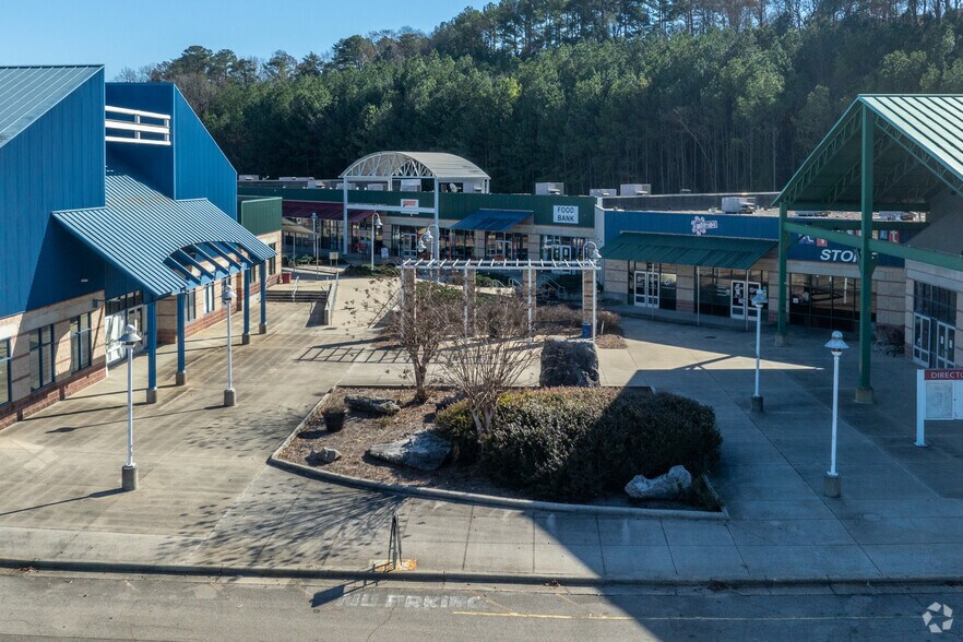 More Photos Of 4500 Splash Adventure Pky, Bessemer General Retail For Sale