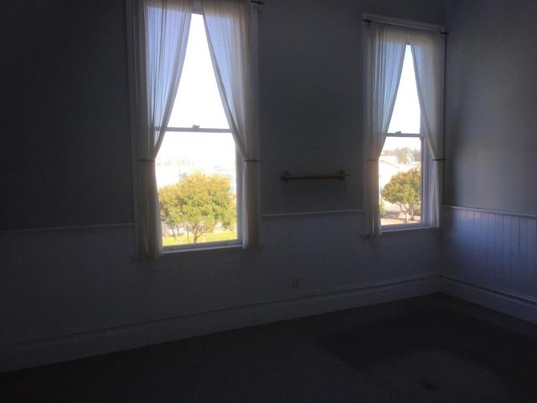 More Photos Of 422-432 1st St, Eureka Office For Lease