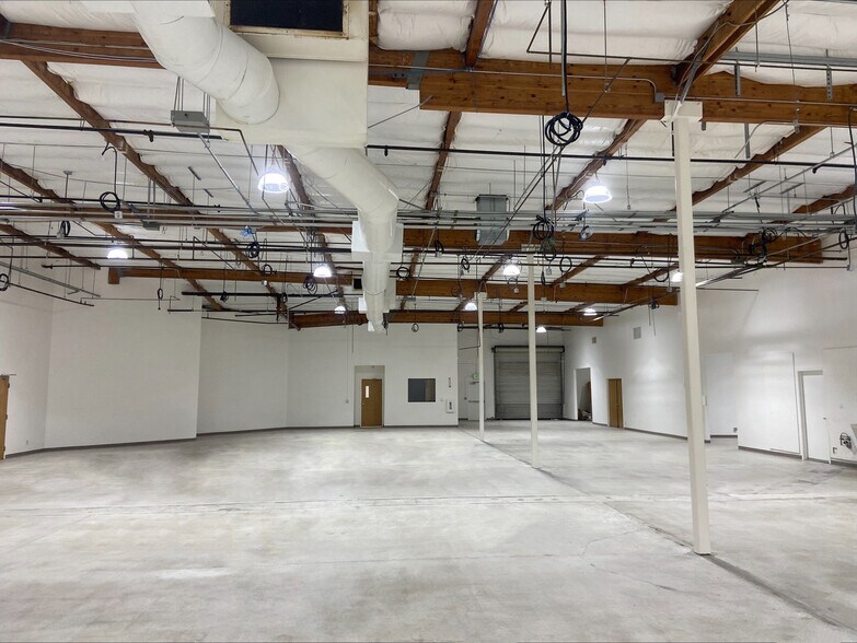 More Photos Of 48507 Milmont Dr, Fremont Research And Development For Lease
