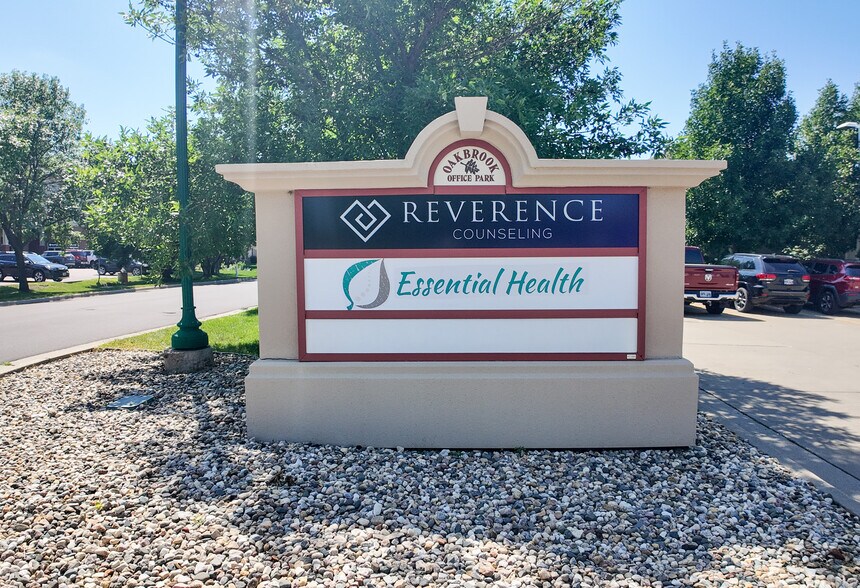 More Photos Of 5019-5023 S Bur Oak Pl, Sioux Falls Office For Lease