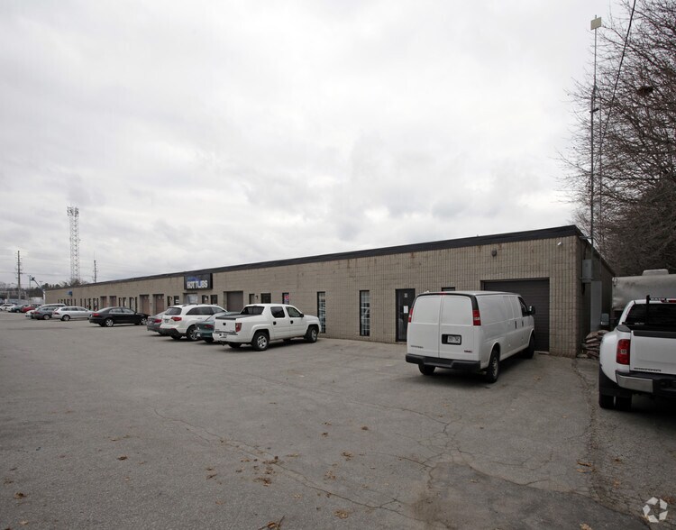 More Photos Of 1252 Speers Rd, Oakville Flex For Sale