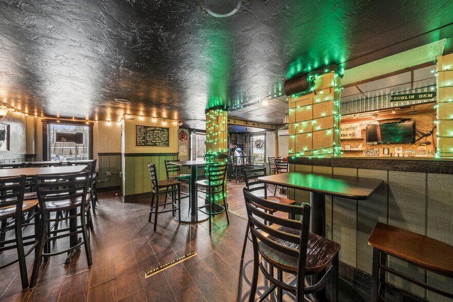 More Photos Of 534 S Main St, Greensburg Bar For Sale