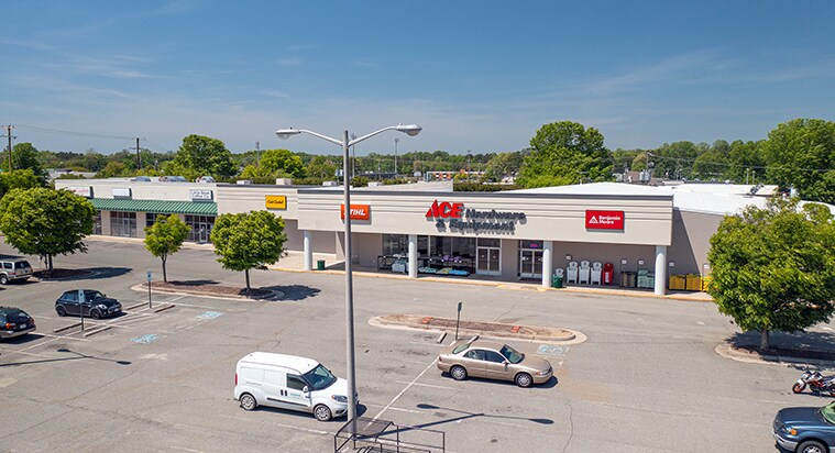 More Photos Of 7026-7042 Mechanicsville Tpke, Mechanicsville Storefront For Lease