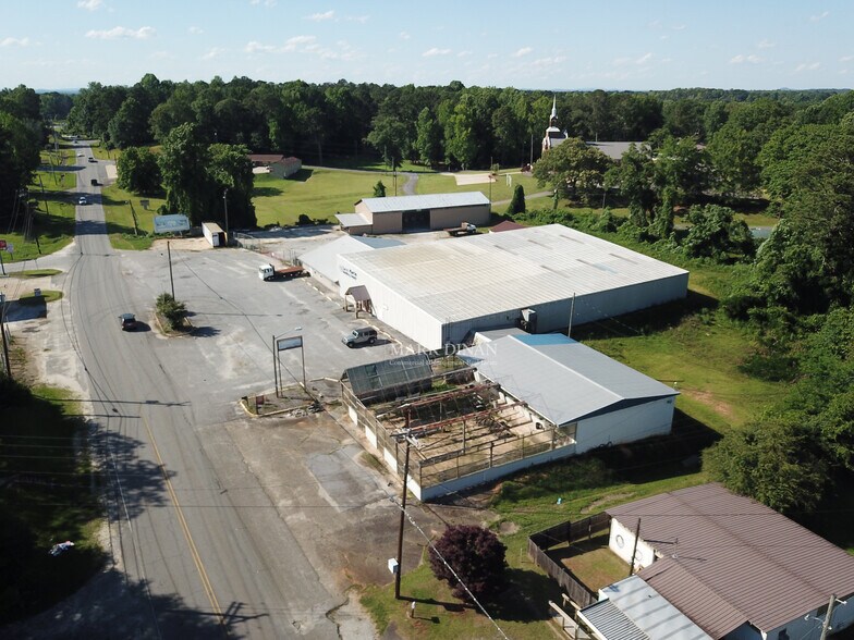 More Photos Of 2695 Dadeville Rd, Alexander City General Retail For Sale