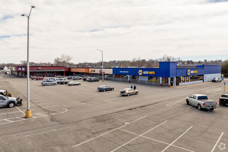 More Photos Of 51-79 Springfield St, Agawam Department Store For Lease