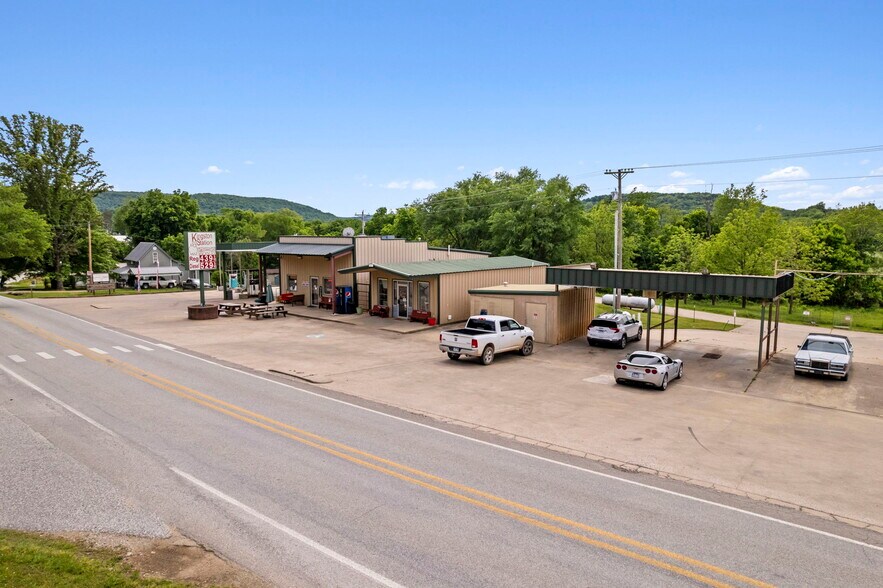 More Photos Of 5283 Arkansas 21, Huntsville General Retail For Sale