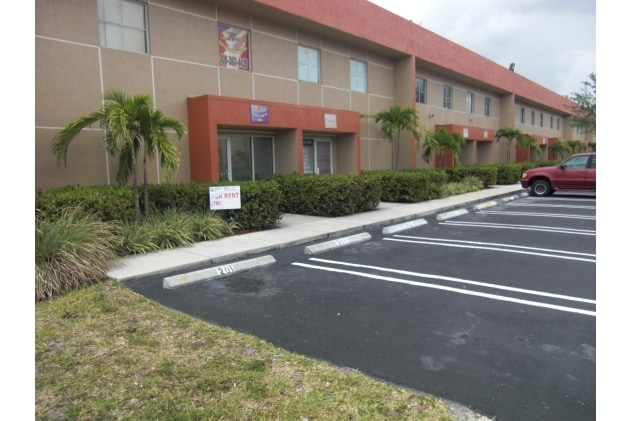 More Photos Of 13405 SW 128th St, Miami Light Manufacturing For Sale