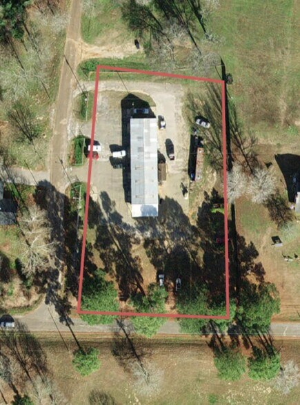 More Photos Of 1011 Redbud, Overton Warehouse For Sale