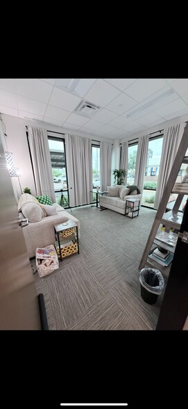 More Photos Of 1360 N Bullard Ave, Goodyear Office For Lease