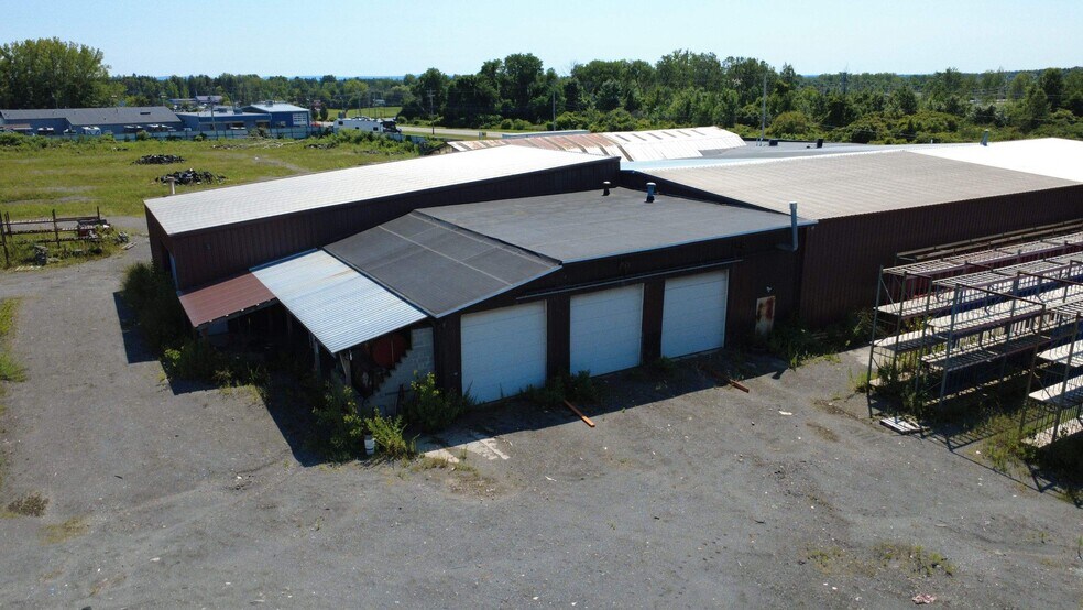 More Photos Of 8574 Brewerton Rd, Cicero Auto Salvage Facility For Lease