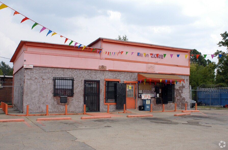 More Photos Of 1840 Mill St, Jackson Convenience Store For Sale