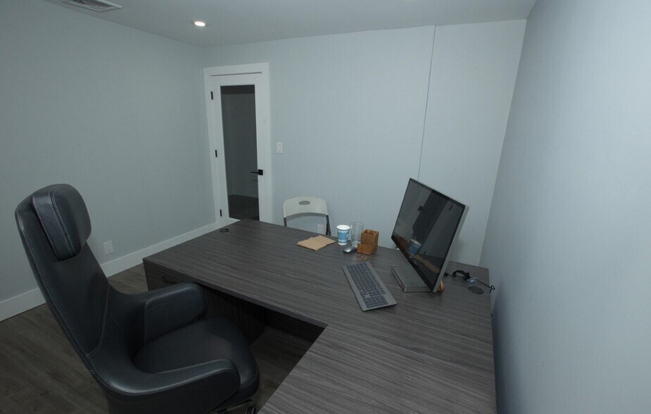 More Photos Of 136-140 Cedarhurst Ave, Cedarhurst Storefront Retail Residential For Lease