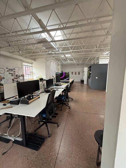 More Photos Of 1218 9th Ave SE, Calgary Storefront Retail Office For Lease