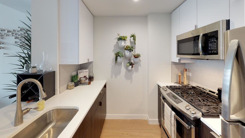 More Photos Of 57 Bank St, White Plains Apartments For Lease