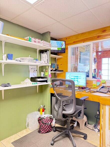 More Photos Of 1665 Whisper Ridge Rd, Ashton Hotel For Sale