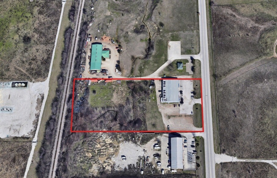 More Photos Of 12701 Saginaw Blvd, Fort Worth Industrial For Sale