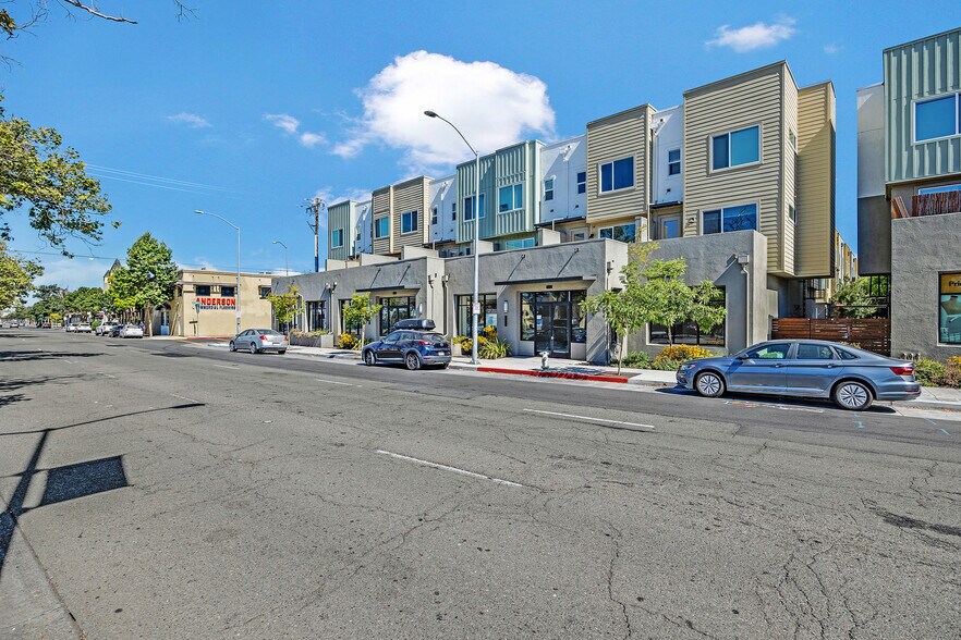 More Photos Of 986 W Grand Ave, Oakland Apartments For Lease