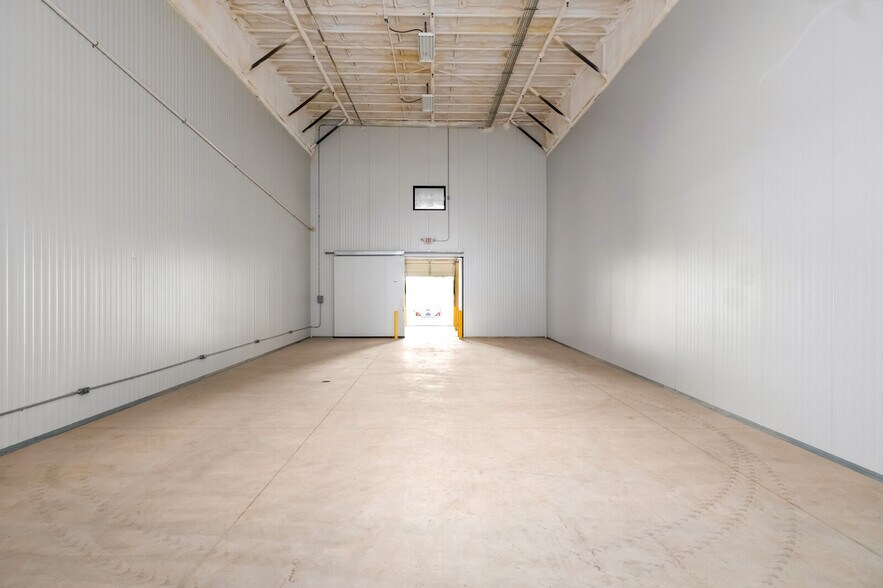 More Photos Of 9342 SE Loop 410, San Antonio Refrigeration Cold Storage For Sale