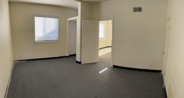 More Photos Of 744 Overland Ave, Burley Office For Sale