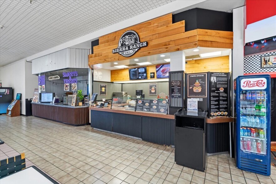 More Photos Of 200 W Hanley Ave, Coeur d'Alene Department Store For Sale