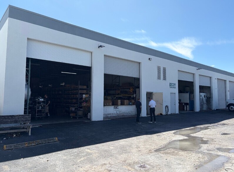 More Photos Of 6681-6691 NW 16th Ter, Fort Lauderdale Warehouse For Lease